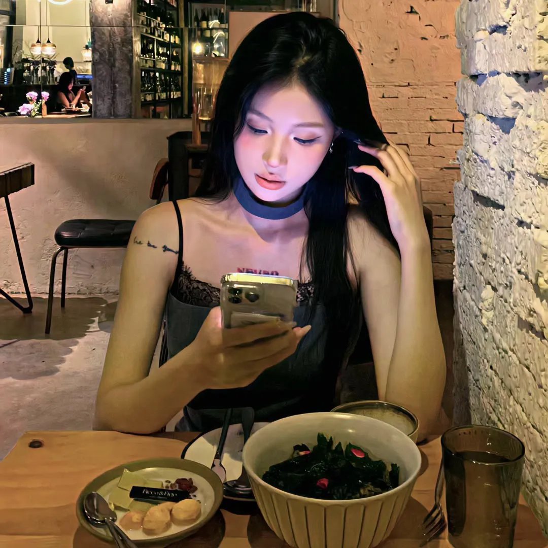 异界杂货铺：她的星河奇遇